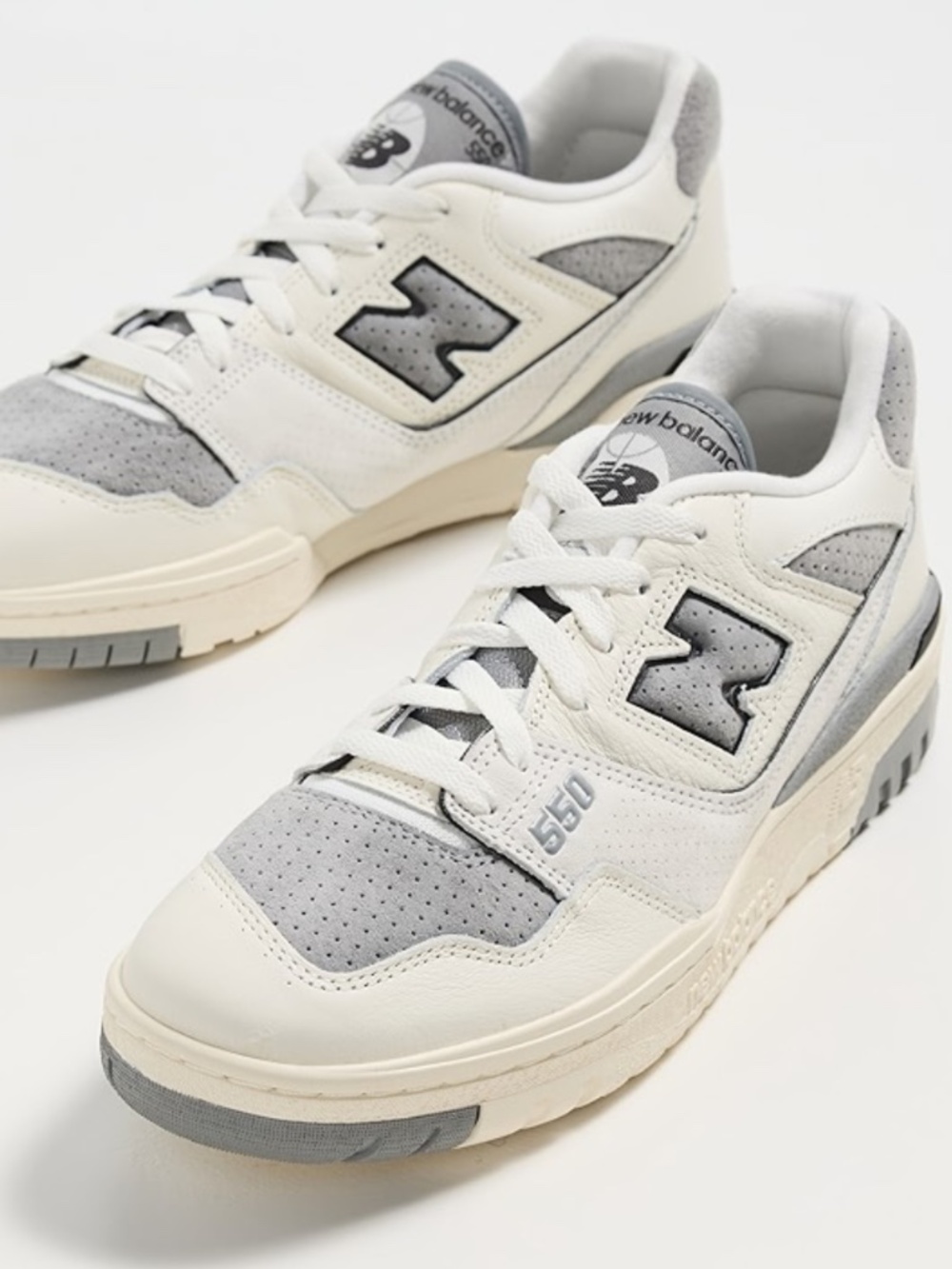 New Balance bb 550 cream sneakers 10.5